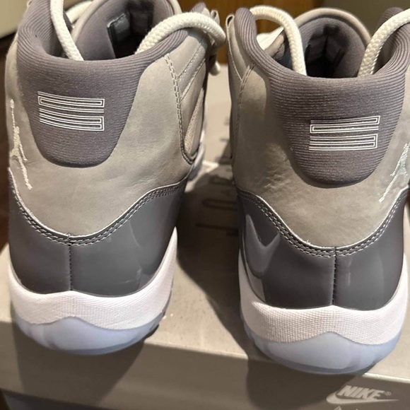 Size 12 Air Jordan 11 Retro Cool Grey 2021 Sneakers - Picture 3 of 5